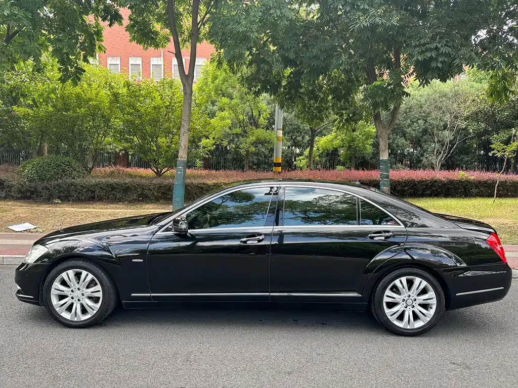 Mercedes-Benz S-Class — миниатюра 3