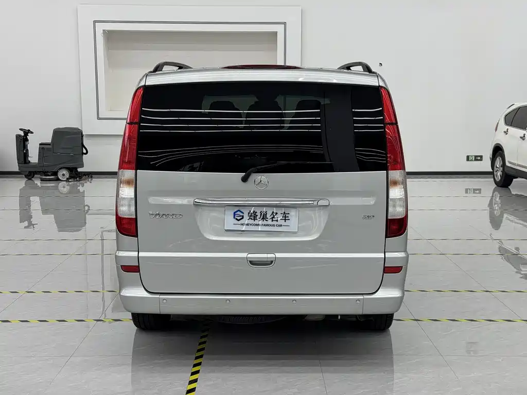 Mercedes-Benz Viano — миниатюра 8