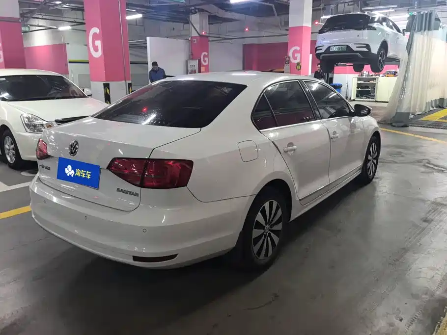 Volkswagen Sagitar — миниатюра 3