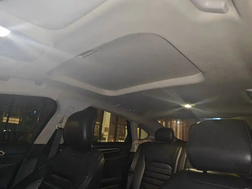Ford Mondeo — миниатюра 9