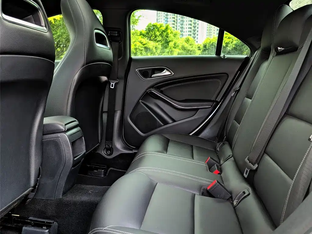 Mercedes-Benz CLA (Import) — миниатюра 13