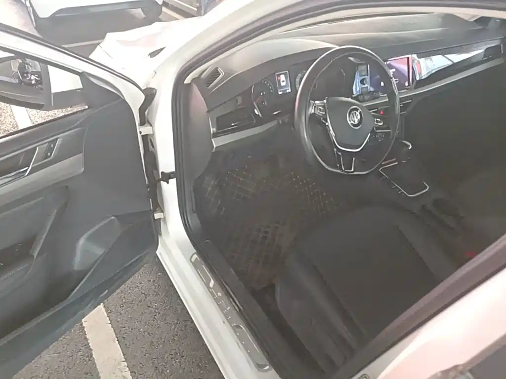 Volkswagen Lavida Pure Electric — миниатюра 16