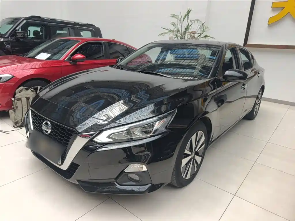 Nissan Teana 2022