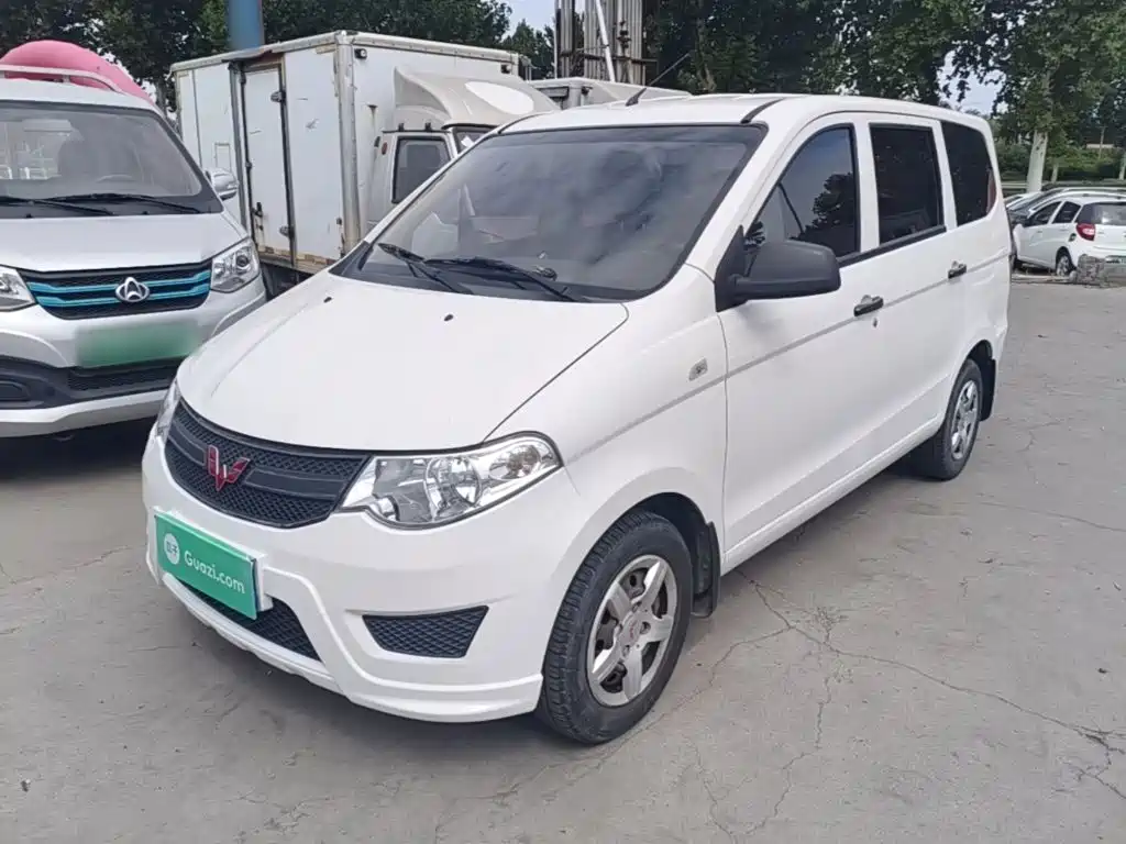 Wuling Hongguang — миниатюра 2