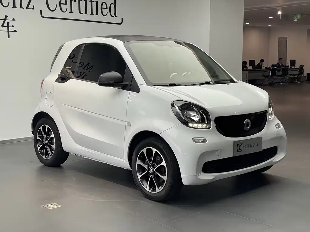 smart Smart Fortwo — миниатюра 2