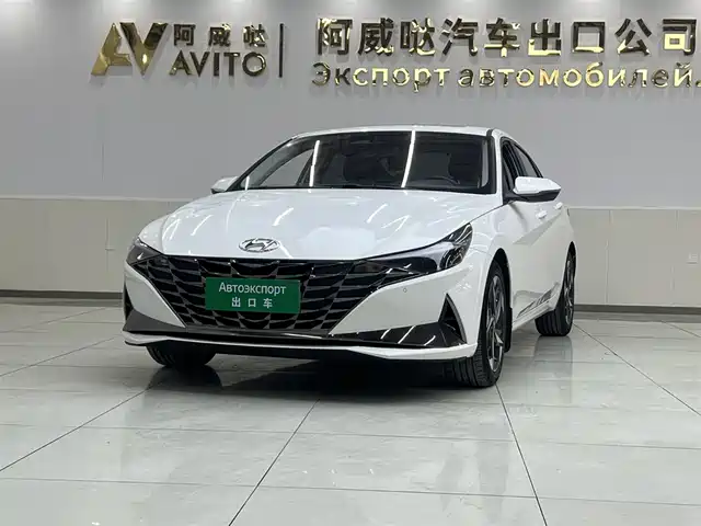 HYUNDAI ELANTRA