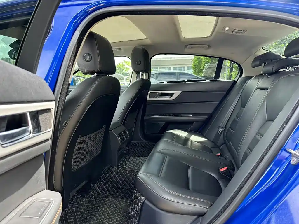 Jaguar XEL — миниатюра 8