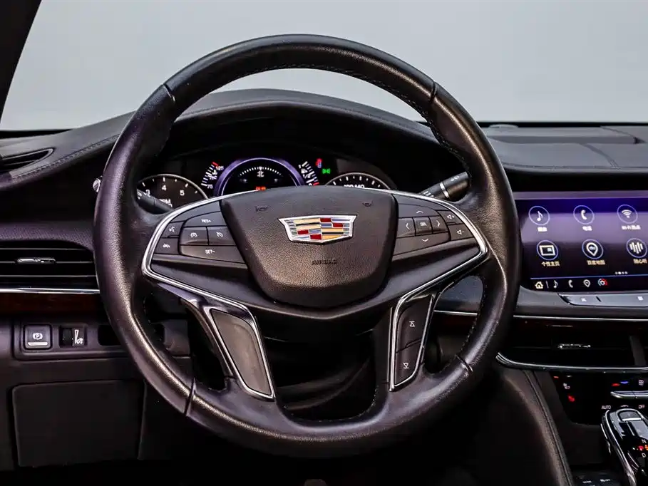 CADILLAC CT6