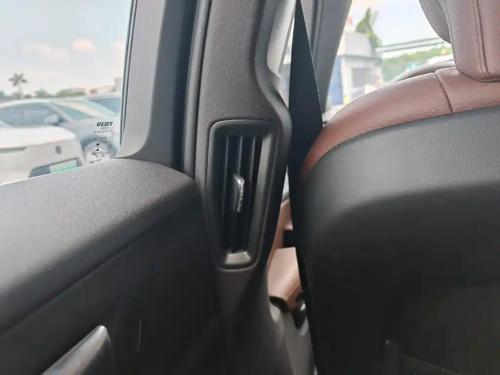Volvo S60 — миниатюра 18
