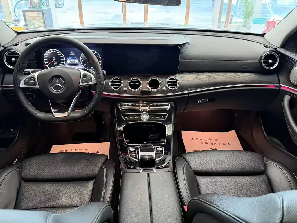 MERCEDES-BENZ E CLASS