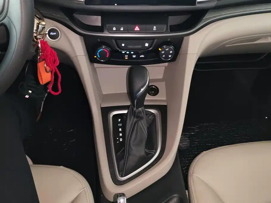 Buick Excelle — миниатюра 16