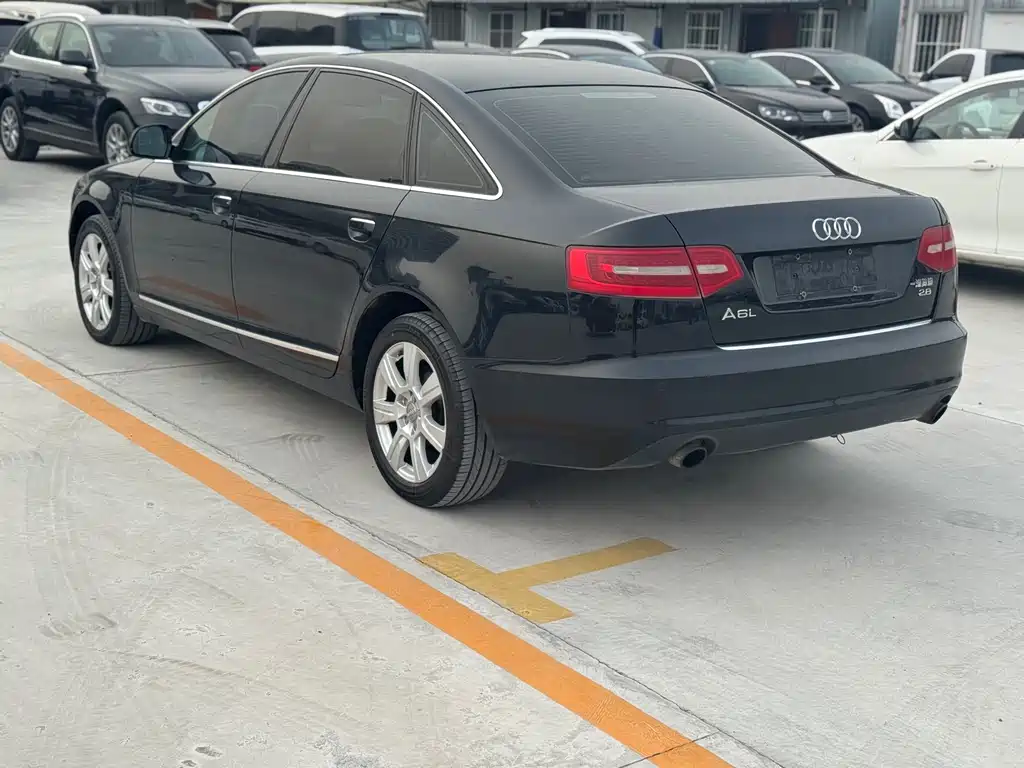 Audi A6L 2011 2.8 FSI Luxury