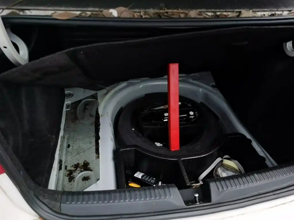 Volkswagen Jetta — миниатюра 24