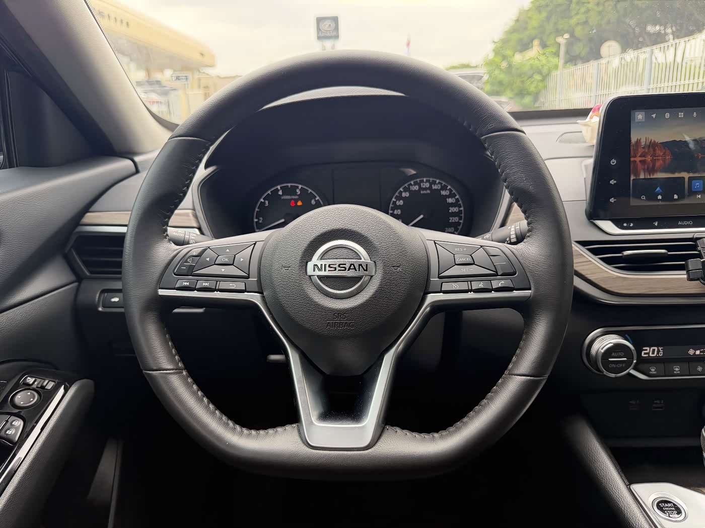 Nissan Teana 2.0 л 2021 г. Чёрный, пробег 29400 км