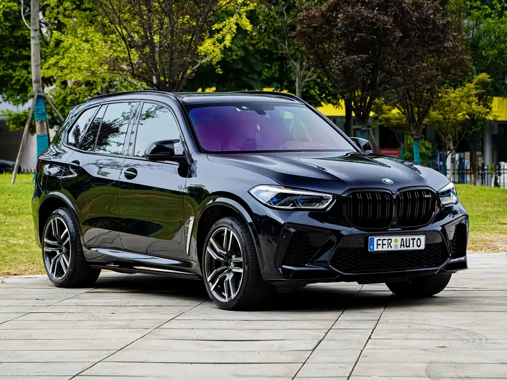 BMW  X5 M