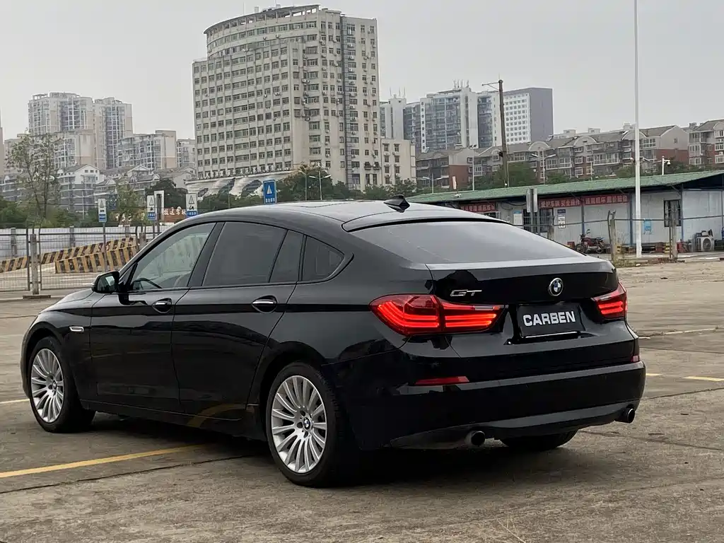 BMW 5 Series GT — миниатюра 7