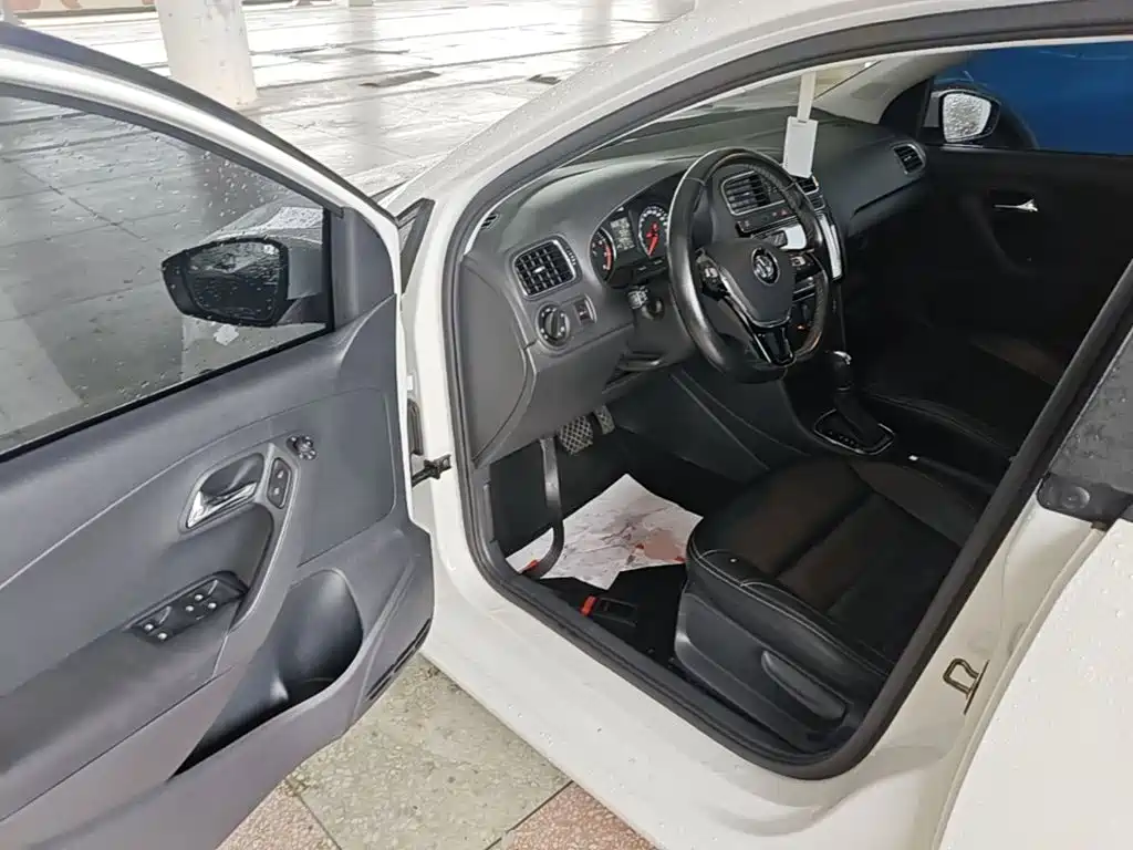 Volkswagen Polo — миниатюра 16