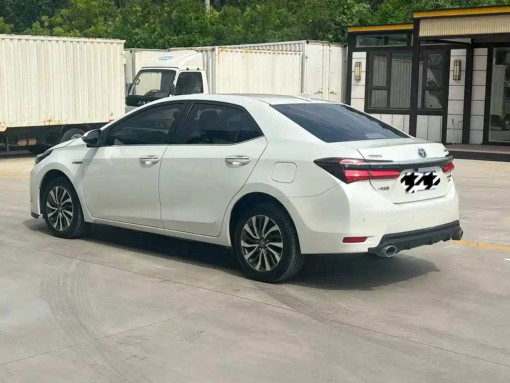 Toyota Corolla — миниатюра 6