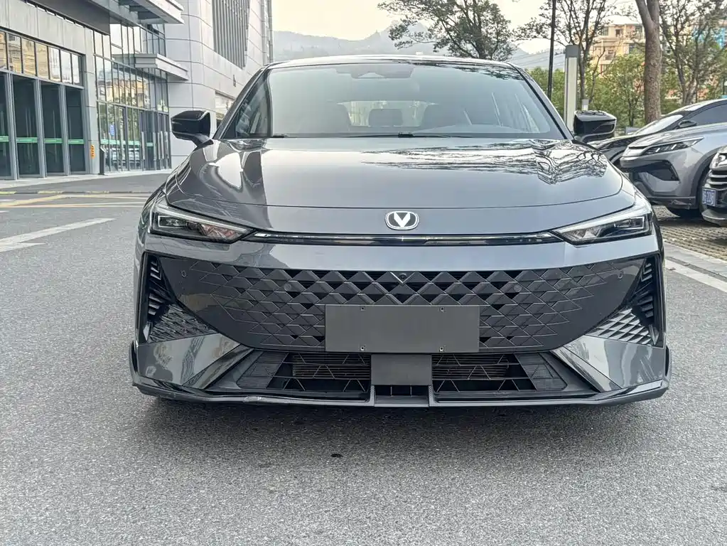 Changan UNI-V — миниатюра 2