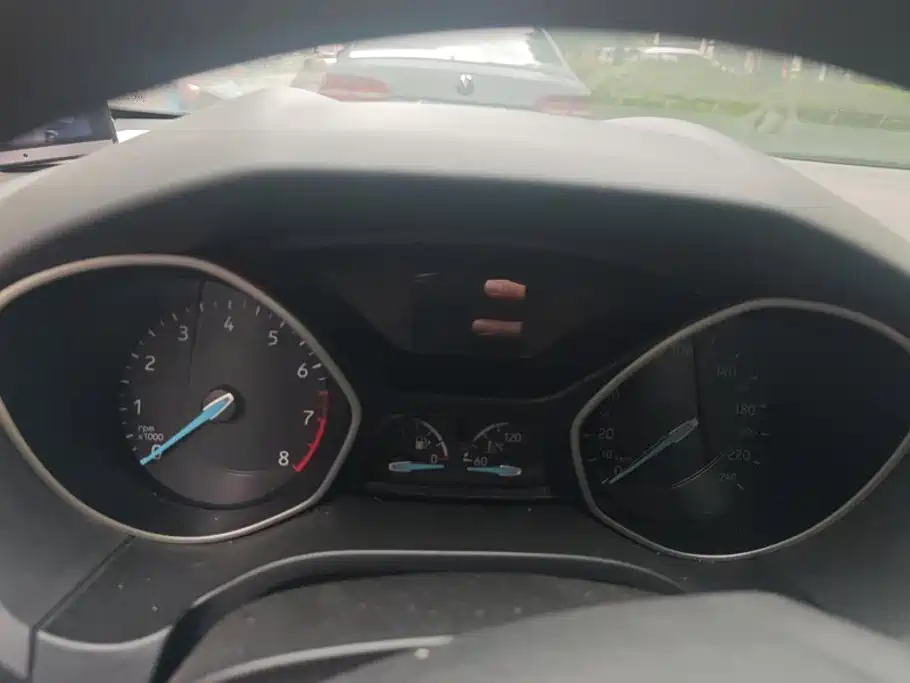 Ford Focus — миниатюра 14