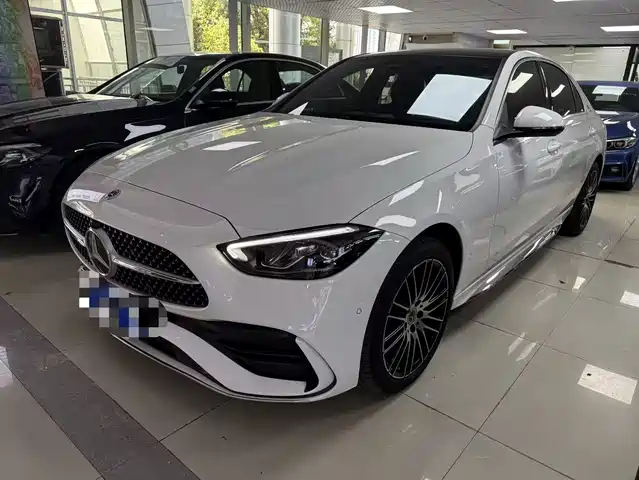 MERCEDES-BENZ  C CLASS 2025