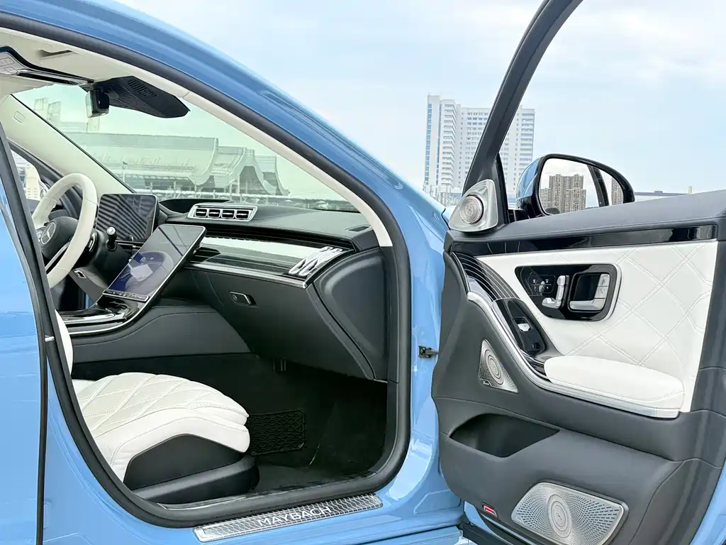 Mercedes-Benz S-Class — миниатюра 6