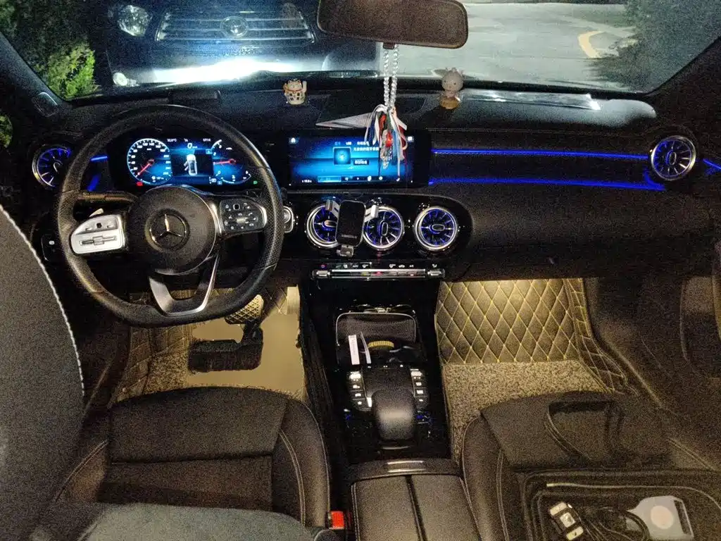 Mercedes-Benz A-Class — миниатюра 10