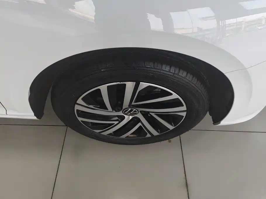 Volkswagen Lavida — миниатюра 6