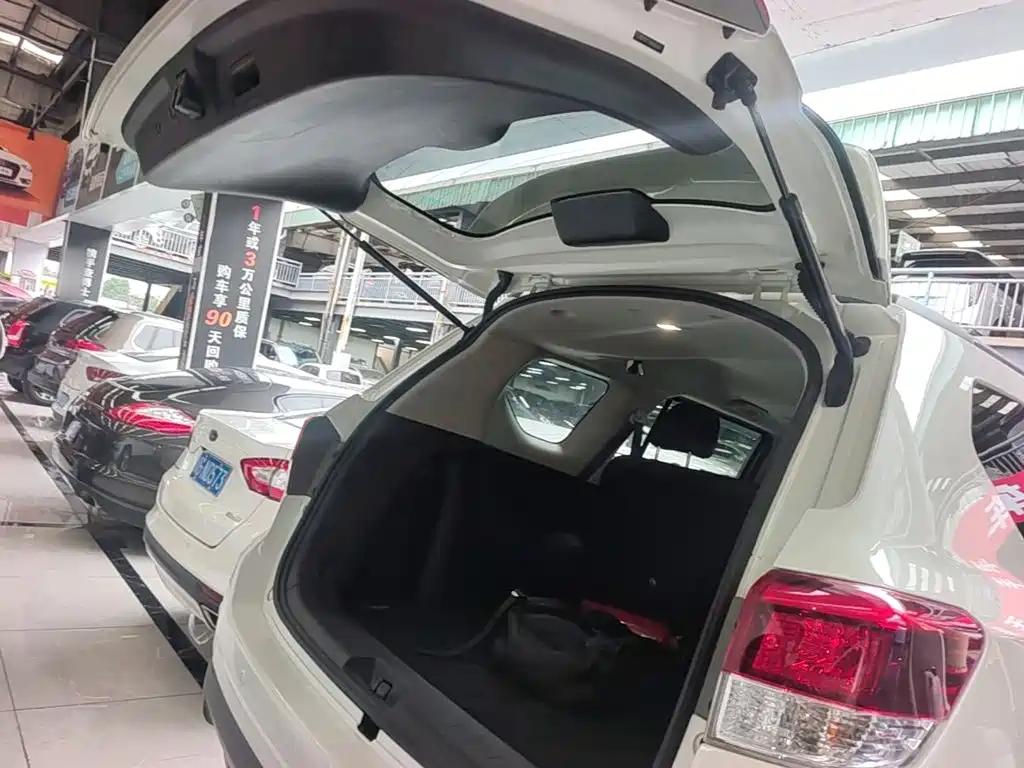 Nissan Terra — миниатюра 19