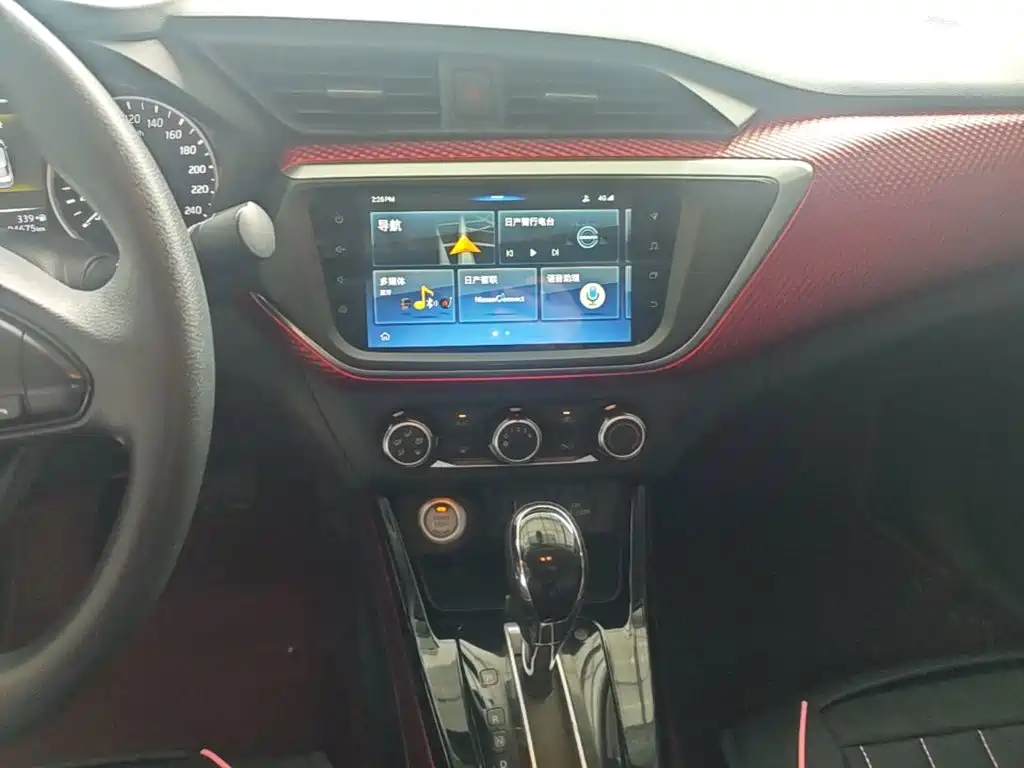 Nissan Bluebird — миниатюра 13