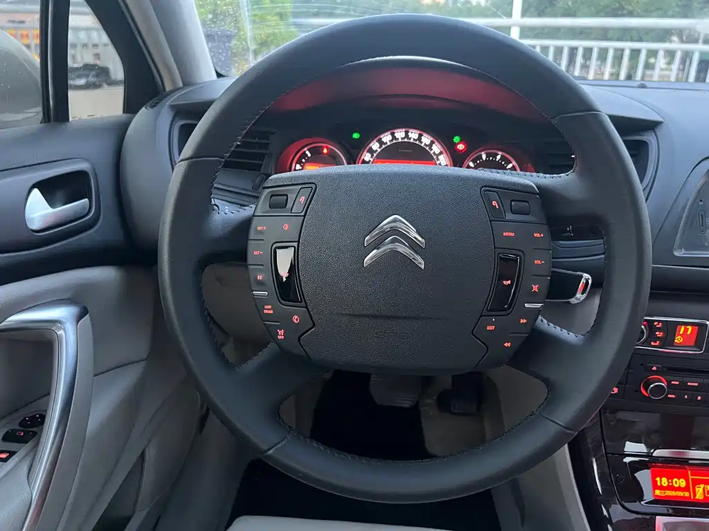 Citroen C5 — миниатюра 10