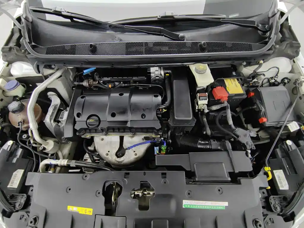 Peugeot 308 — миниатюра 6