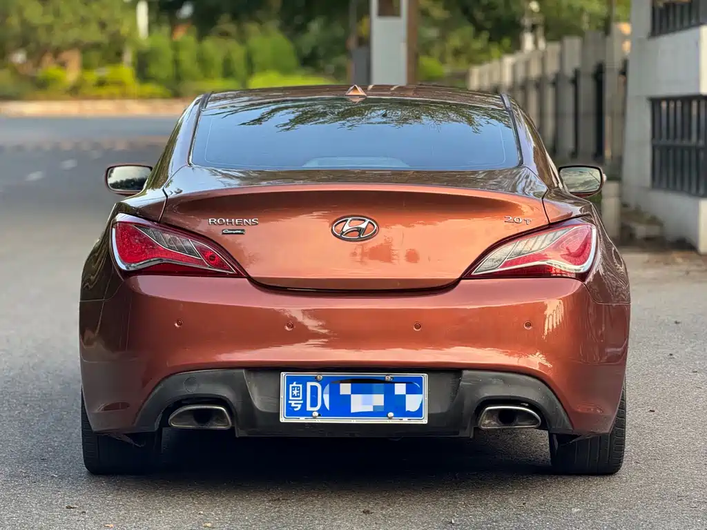 Hyundai Genesis Coupe — миниатюра 8