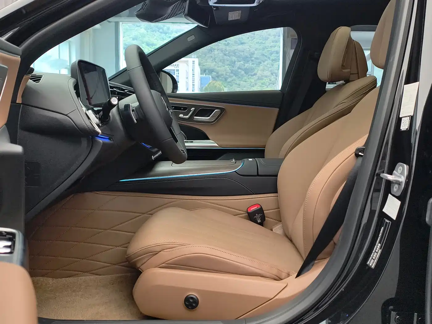 Mercedes-Benz E-Class id 4629051 из Китая 12