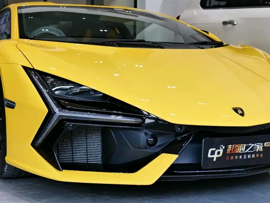 Lamborghini Revuelto 2023 6.5L PHEV Standard