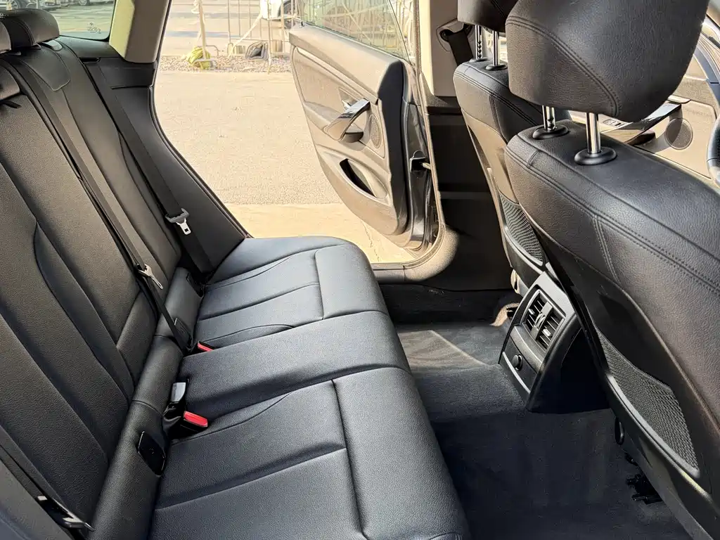 BMW 3 Series GT 3 GT 2019 320i Fashion