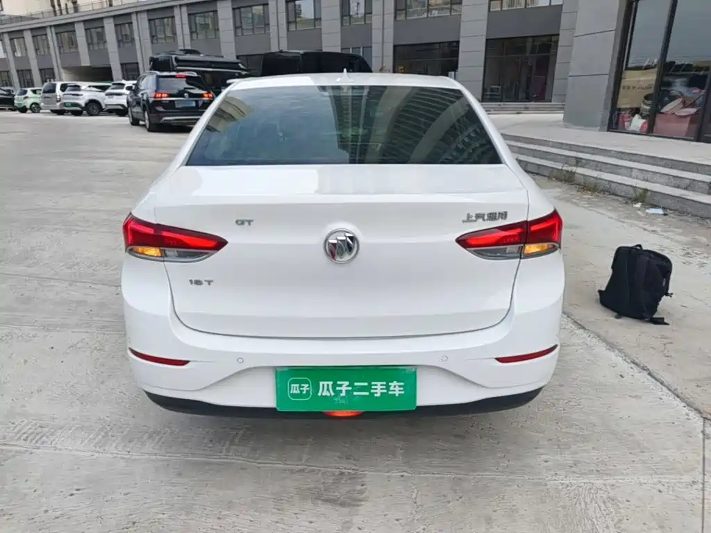 Buick Excelle — миниатюра 6