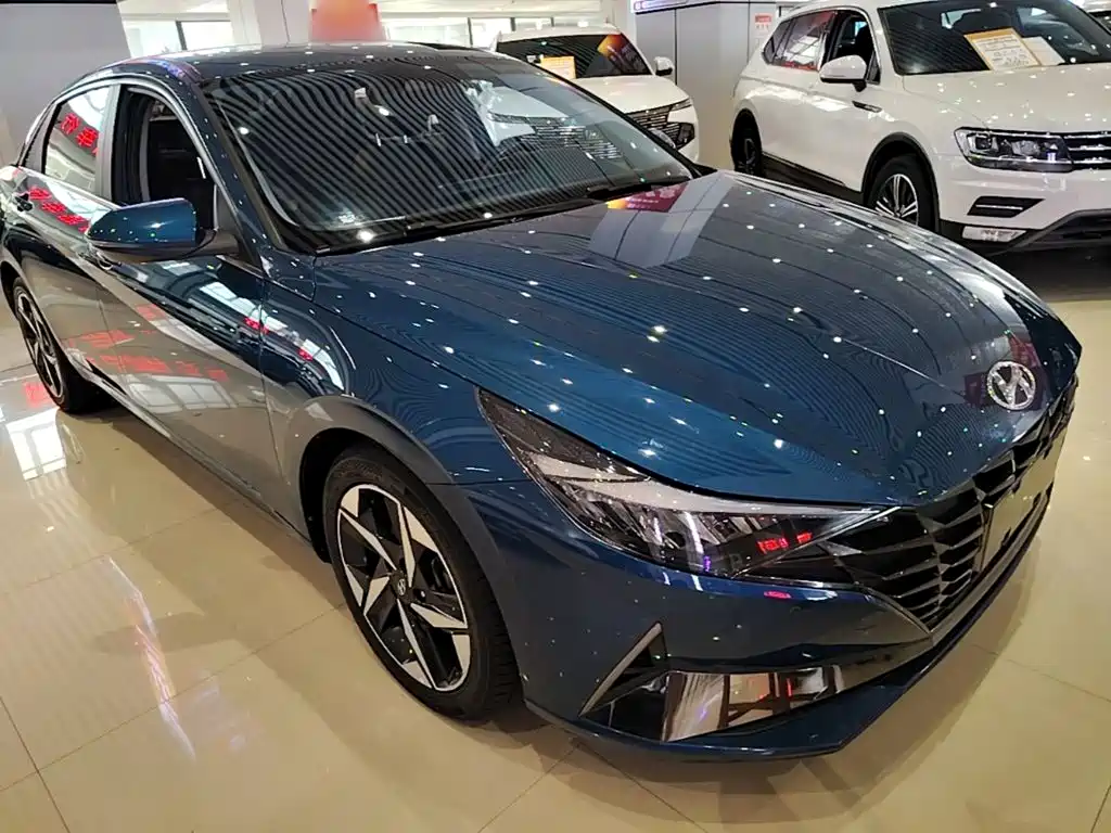 Hyundai Elantra — миниатюра 22