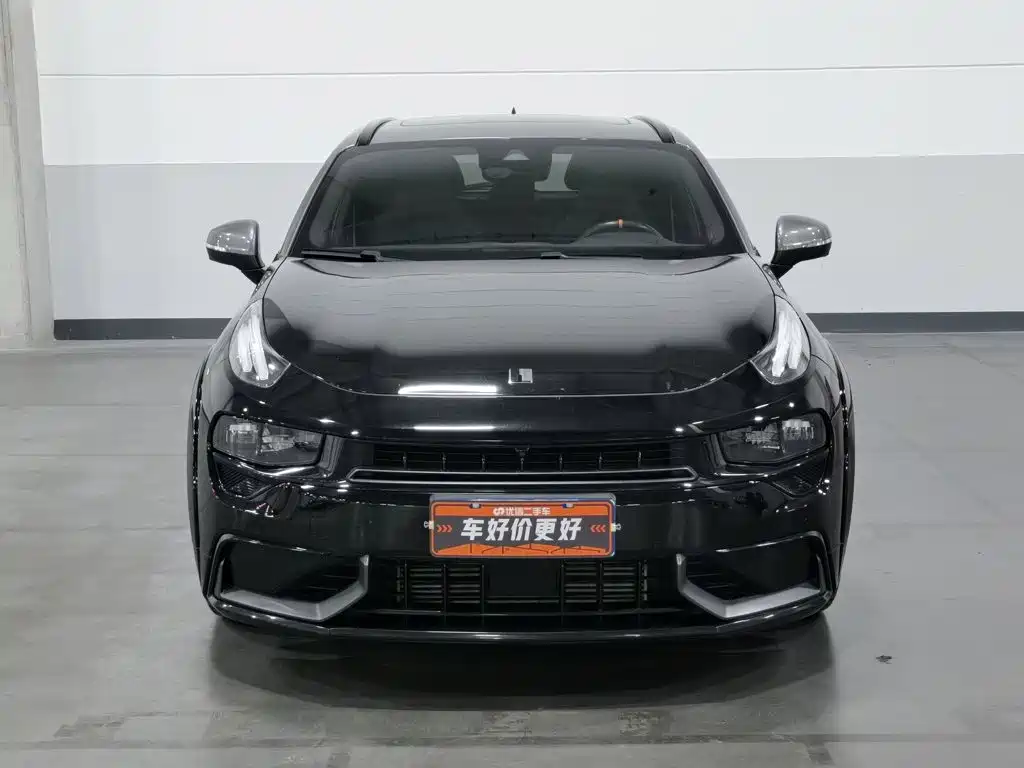 Lynk & Co 02 Hatchback — миниатюра 3