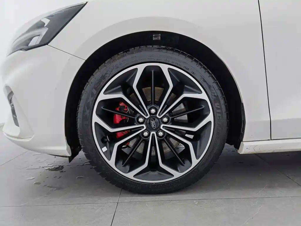 Ford Focus — миниатюра 17