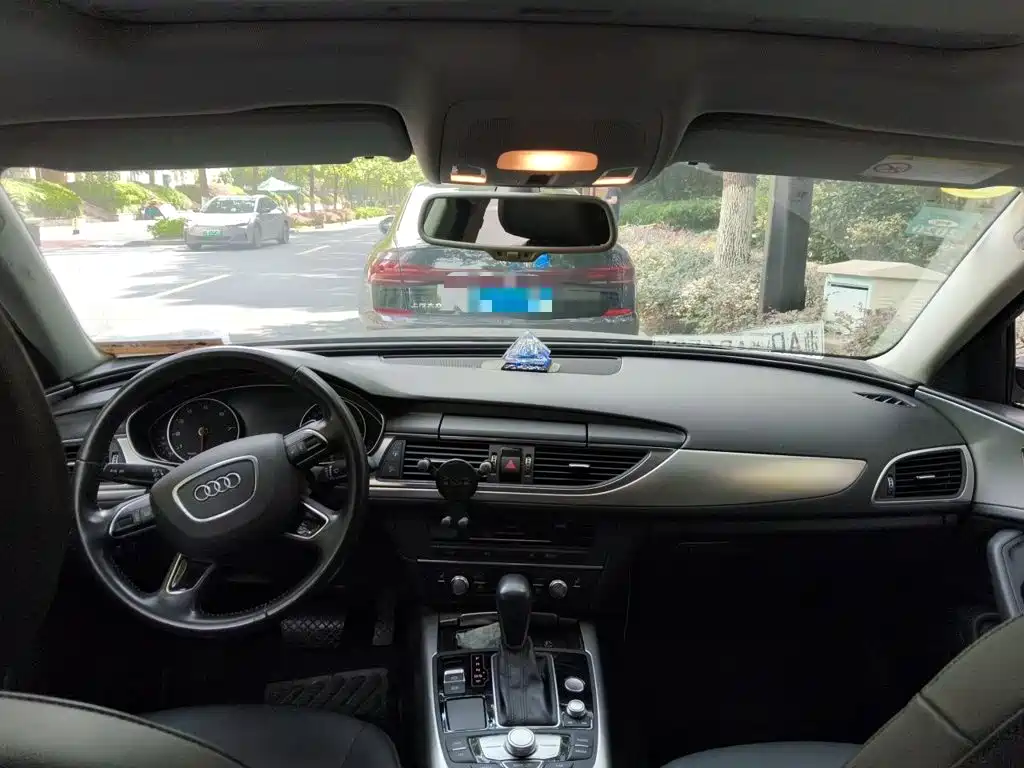 Audi A6L — миниатюра 5