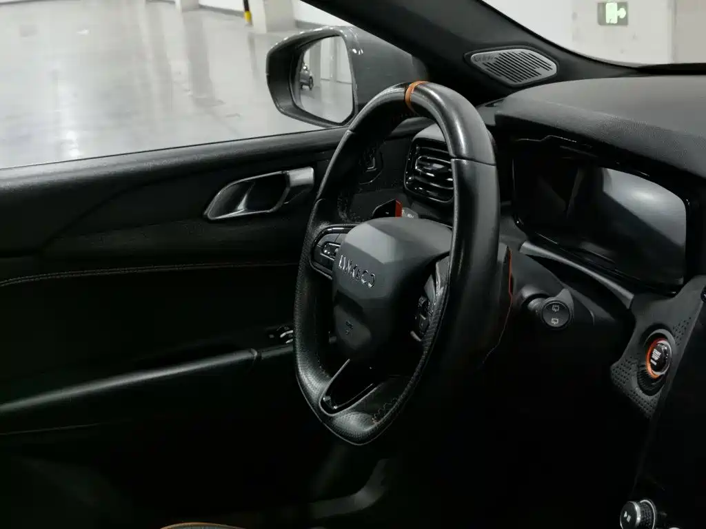 Lynk & Co 02 Hatchback — миниатюра 22