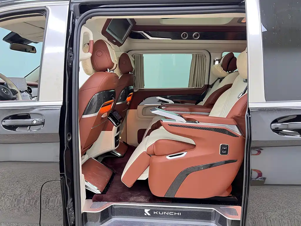 MERCEDES-BENZ V CLASS