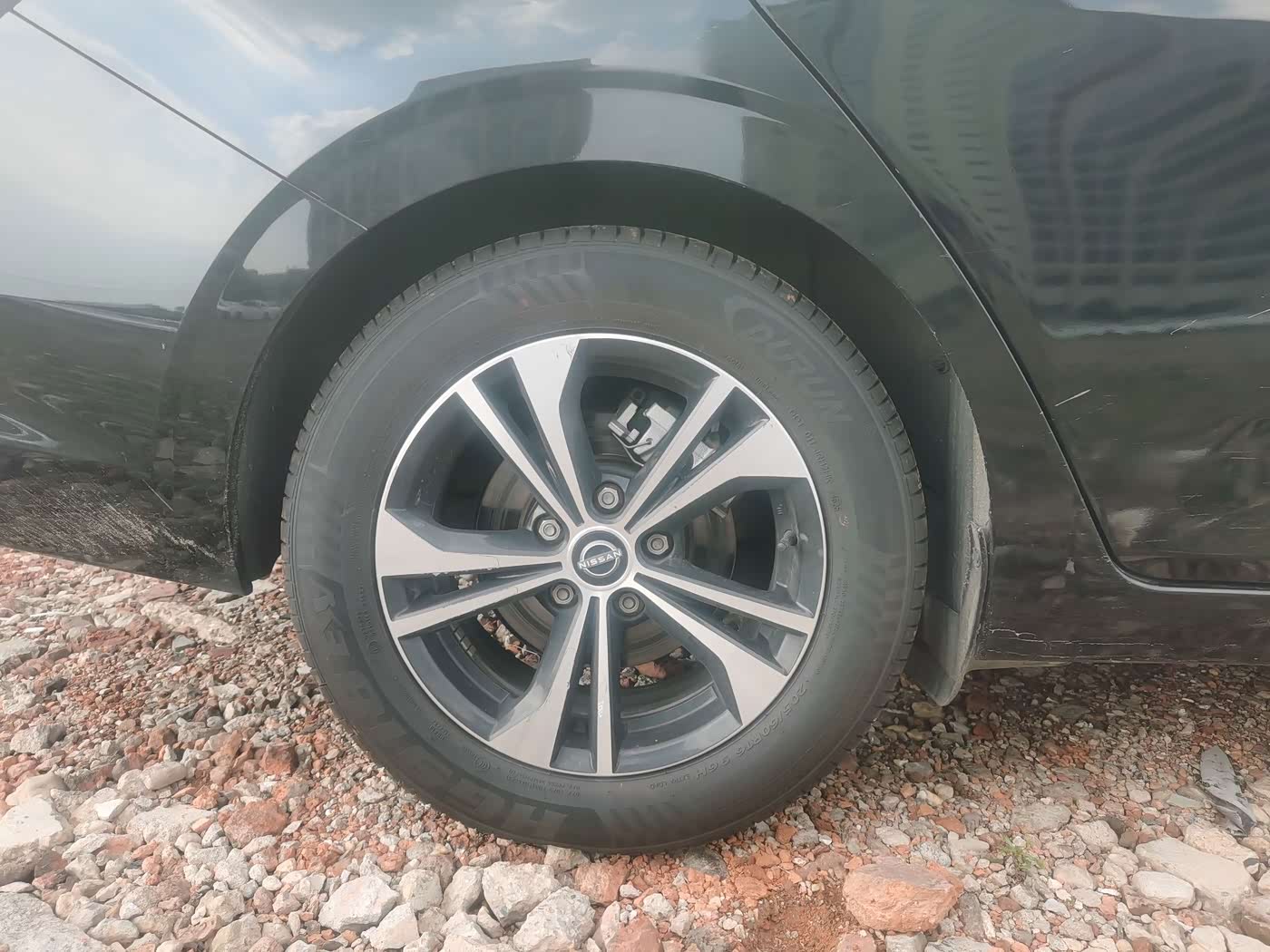 Nissan Sylphy 1.6 л 2024 г. Чёрный, пробег 16000 км