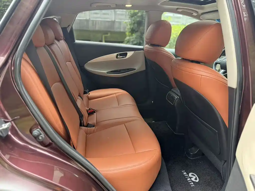 Infiniti QX50 2.5L Comfort Edition, фото 7