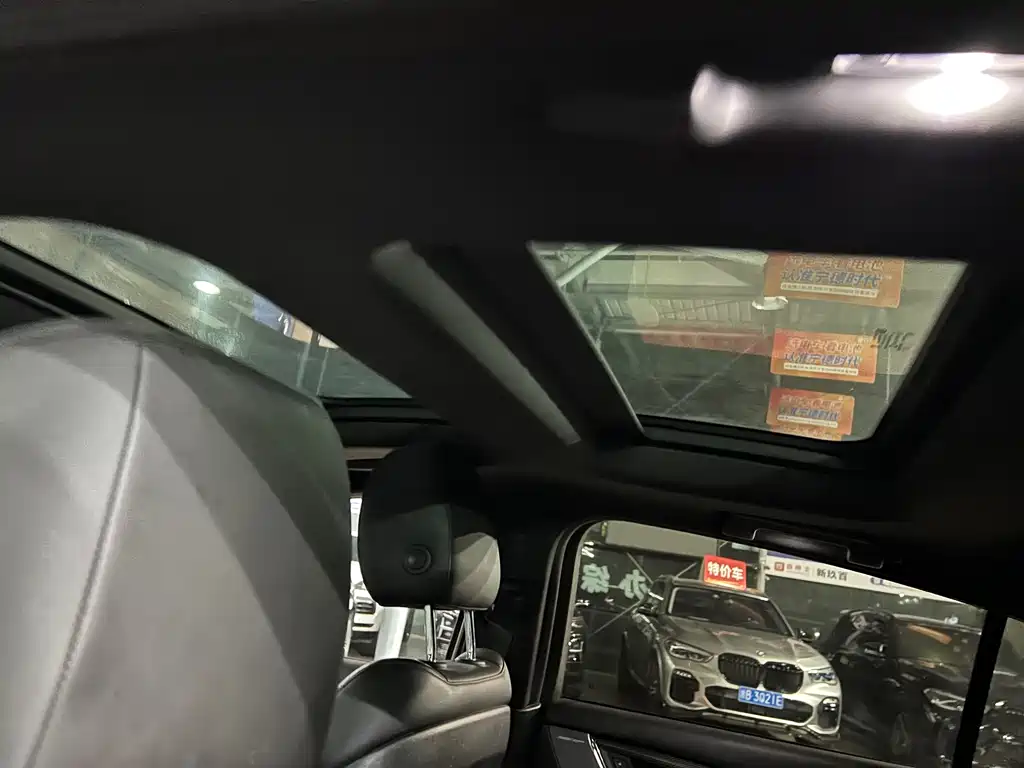 Cadillac CT5 — миниатюра 11