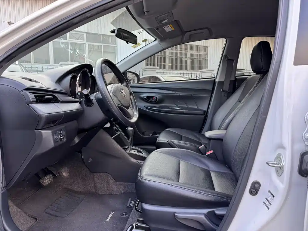 TOYOTA YARIS L ZHIXUAN