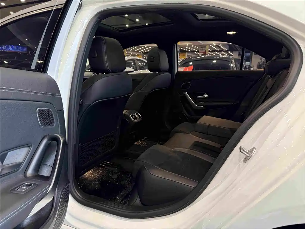 Mercedes-Benz A-Class — миниатюра 5