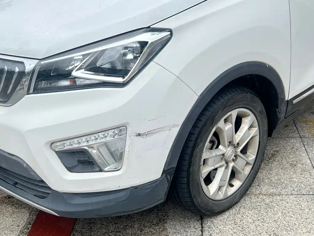 Changan CS15EV — миниатюра 9