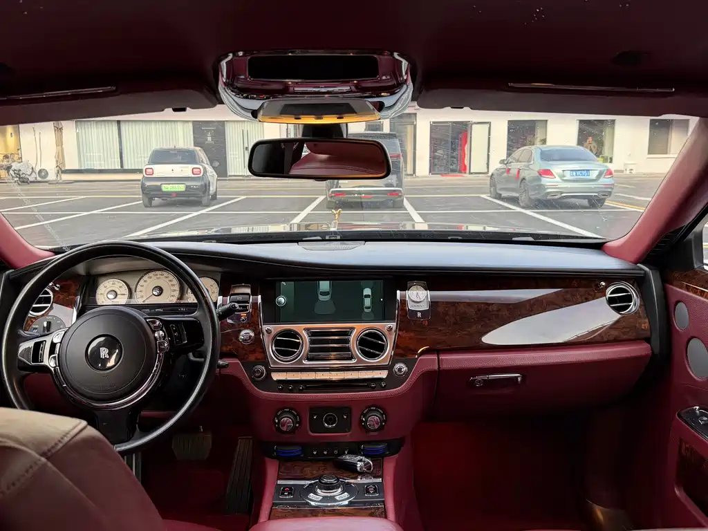 Rolls-Royce Ghost 2010 6.6T Standard
